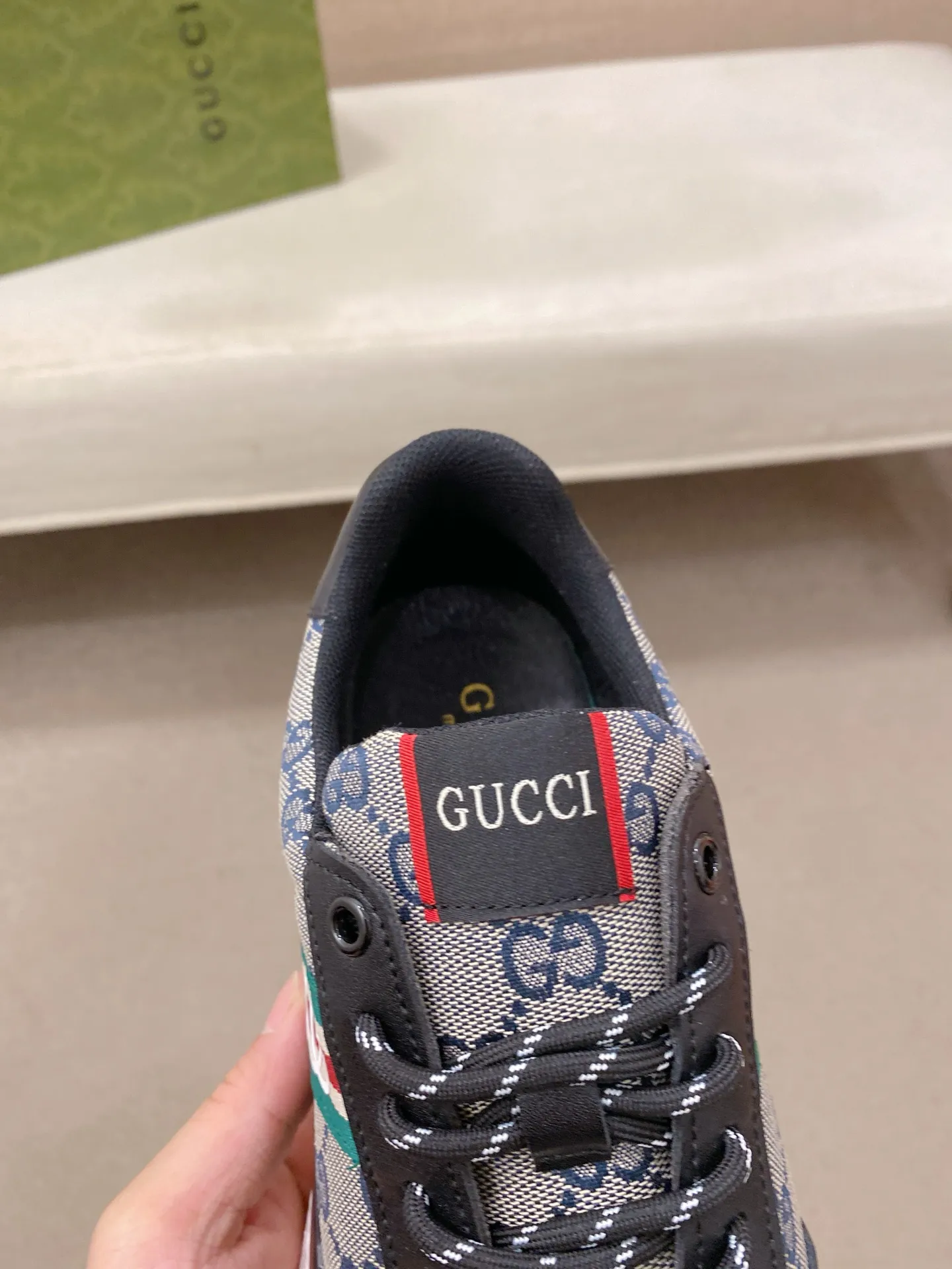 Men's clothing and shoes💰:462💰 (GUCCI) The latest model from the official website🎁🎁Casual and fashionable men's shoes👟, hot style💥The version is simple and elegant, exclusive for trendy men. The unique latest brand elements from the official website👑Original Gucci decoration, fashionable and generous, the fabric is original cowhide ✅Mesh breathable lining, the official website specifies wear-resistant casual outsole, the classic model is taken in kind at the counter🎬38-44 (can be customized for 45 non-refundable)